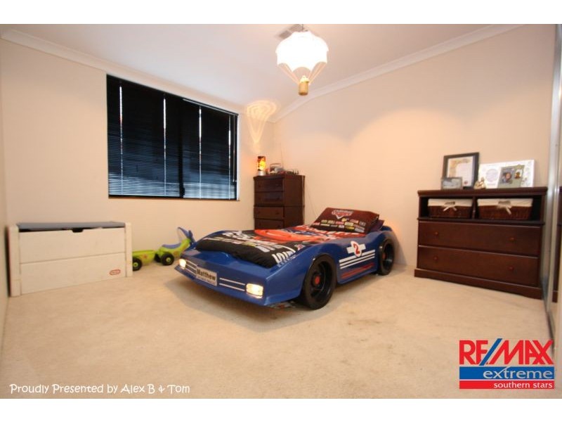 18 Yarrow Drive, Beechboro WA 6063