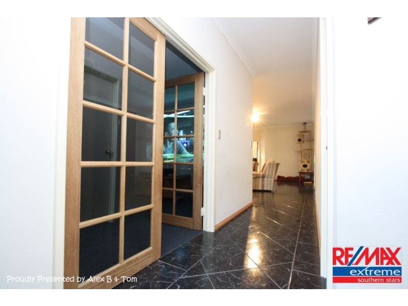 18 Yarrow Drive, Beechboro WA 6063