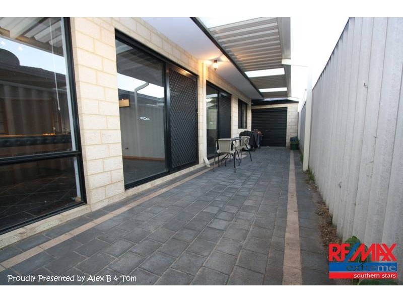 18 Yarrow Drive, Beechboro WA 6063