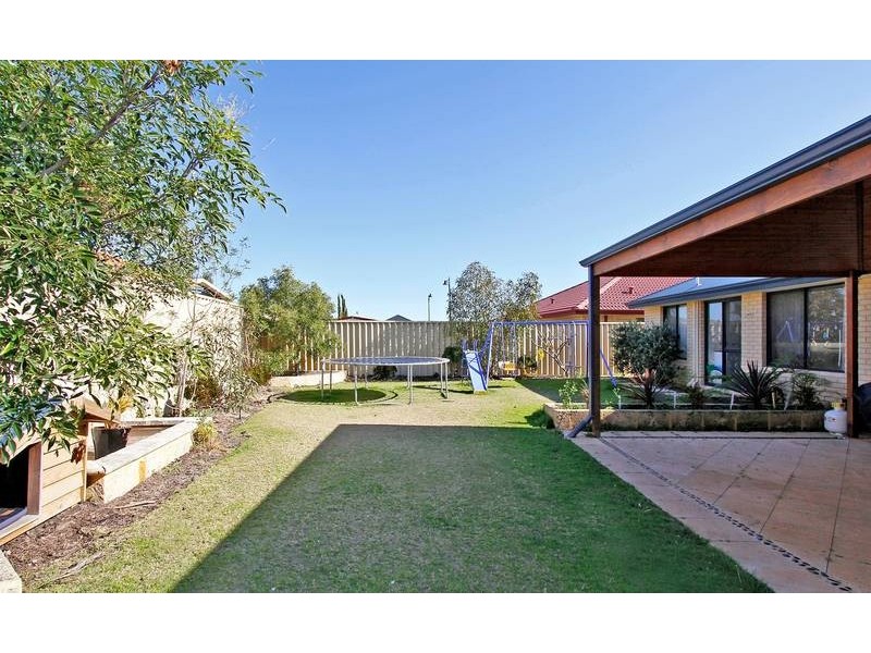 4 Silverton Avenue, Butler WA 6036