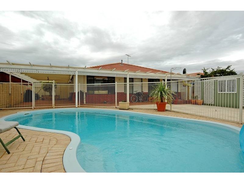 56 Fowey Loop, Mindarie WA 6030