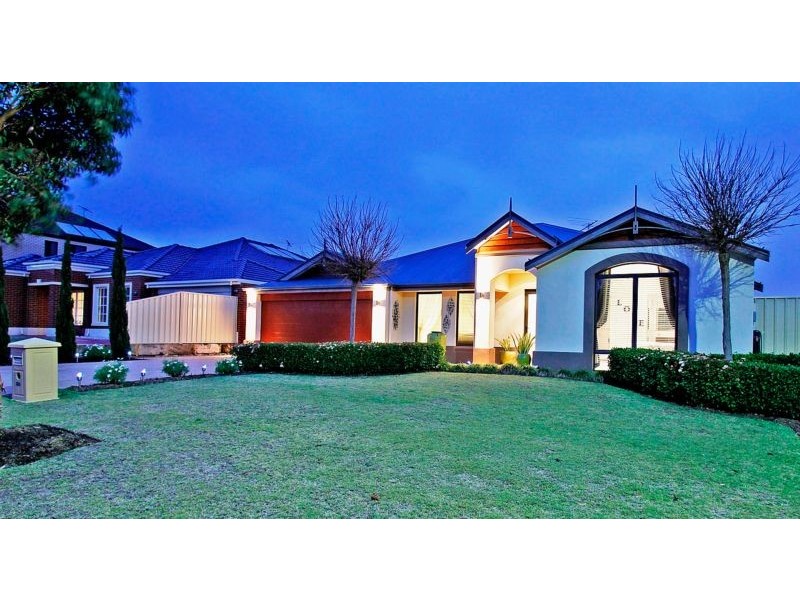 154 Golf Links Drive, Carramar WA 6031