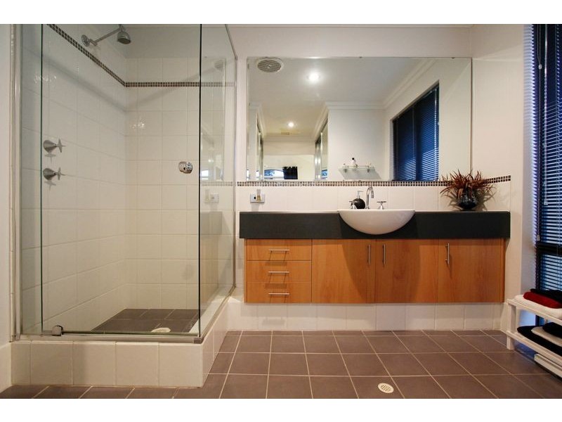 154 Golf Links Drive, Carramar WA 6031