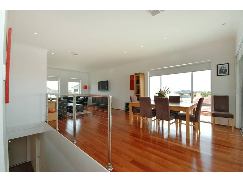 8 Lautoka Rise, Mindarie WA 6030
