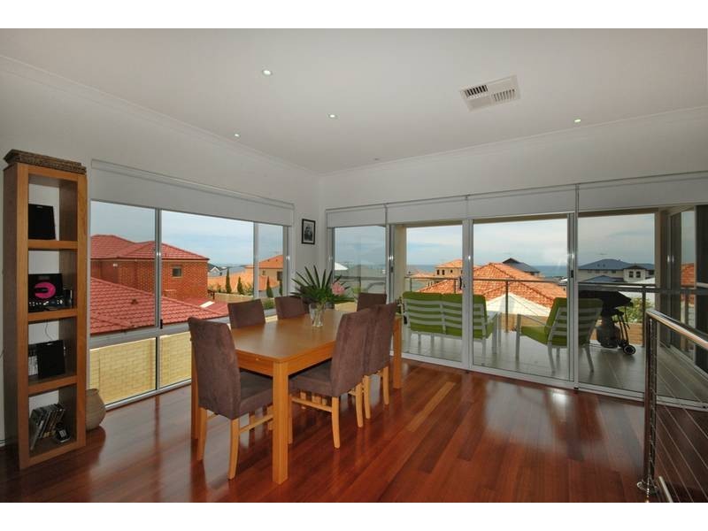 8 Lautoka Rise, Mindarie WA 6030
