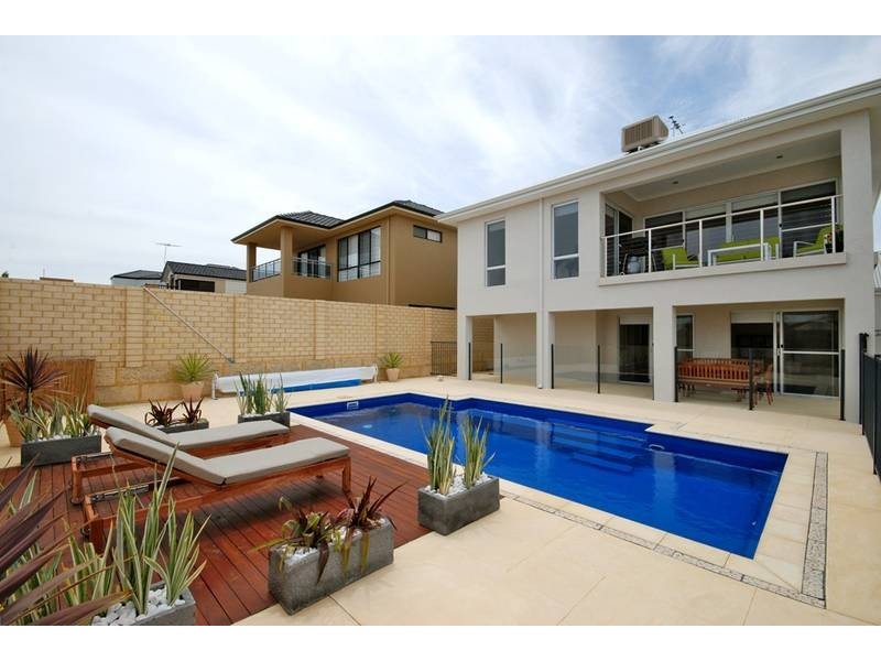 8 Lautoka Rise, Mindarie WA 6030