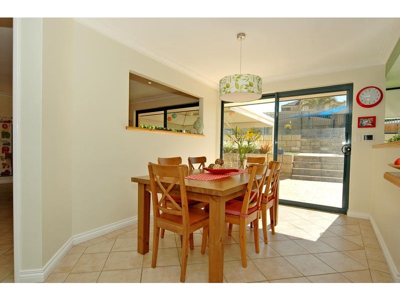 28 Rainham Avenue, Mindarie WA 6030