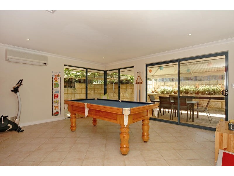 28 Rainham Avenue, Mindarie WA 6030