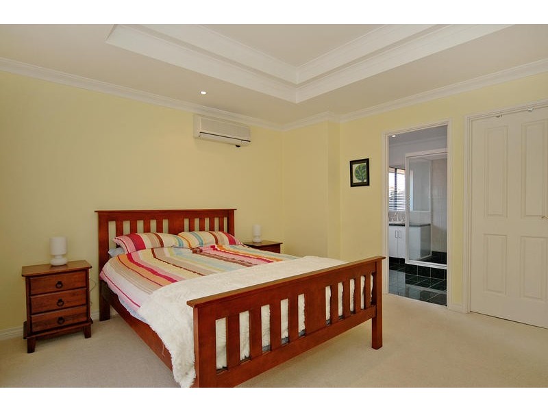 28 Rainham Avenue, Mindarie WA 6030