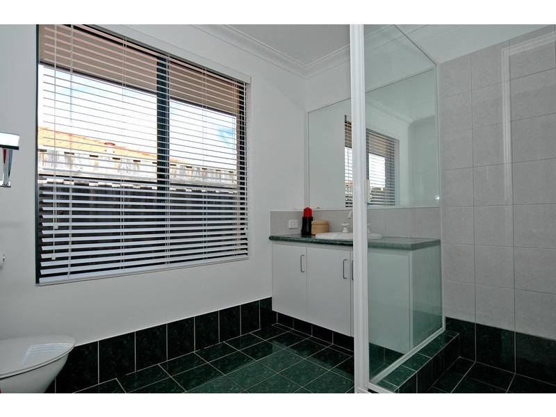 28 Rainham Avenue, Mindarie WA 6030