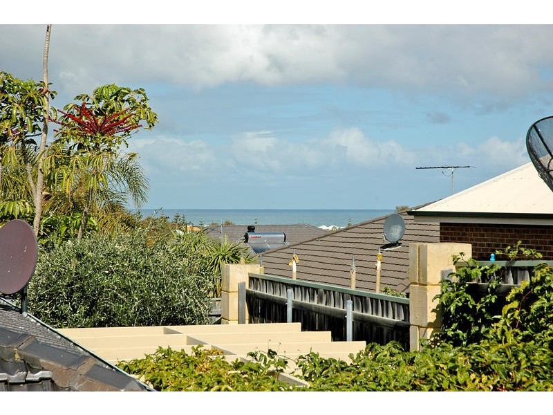 28 Rainham Avenue, Mindarie WA 6030