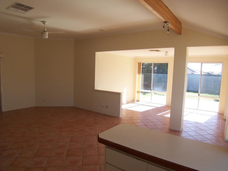 22 Duncombe Grove, Quinns Rocks WA 6030