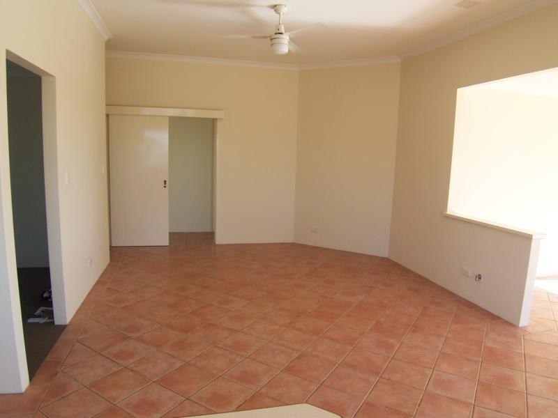 22 Duncombe Grove, Quinns Rocks WA 6030