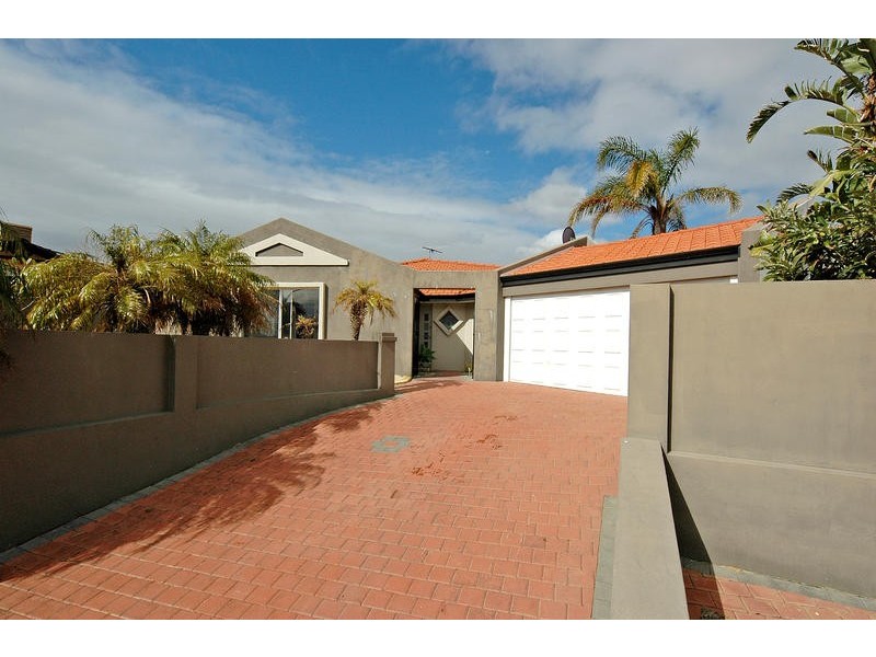 22 Fawley Retreat, Mindarie WA 6030