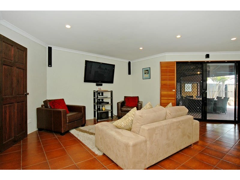 22 Fawley Retreat, Mindarie WA 6030