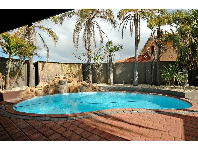 22 Fawley Retreat, Mindarie WA 6030