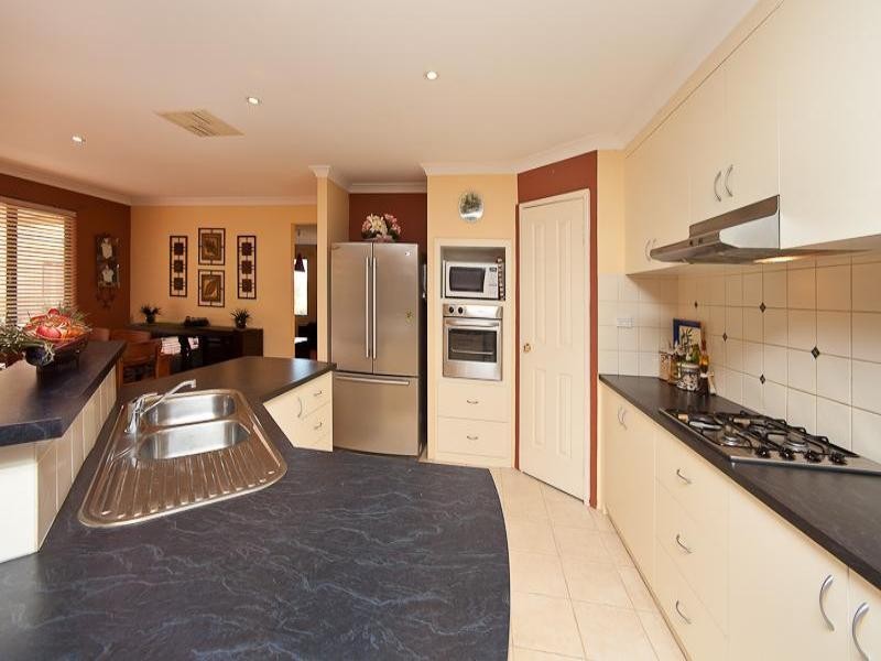 29 Camborne Parkway, Butler WA 6036