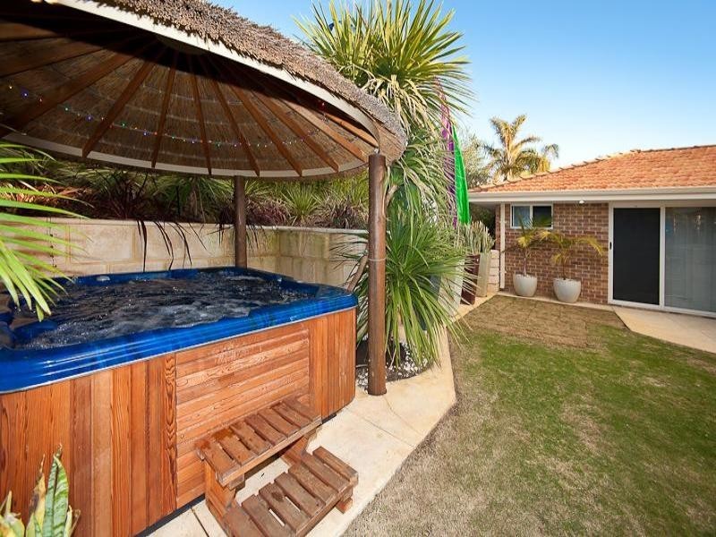 7 Fairmont Place, Currambine WA 6028