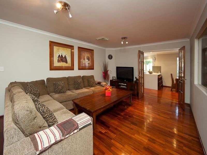 7 Fairmont Place, Currambine WA 6028