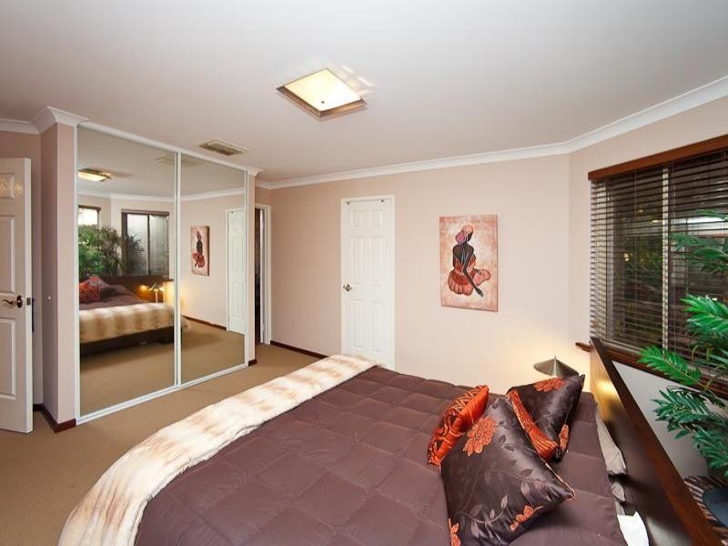 7 Fairmont Place, Currambine WA 6028