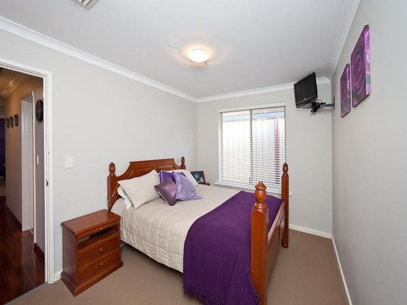 7 Fairmont Place, Currambine WA 6028