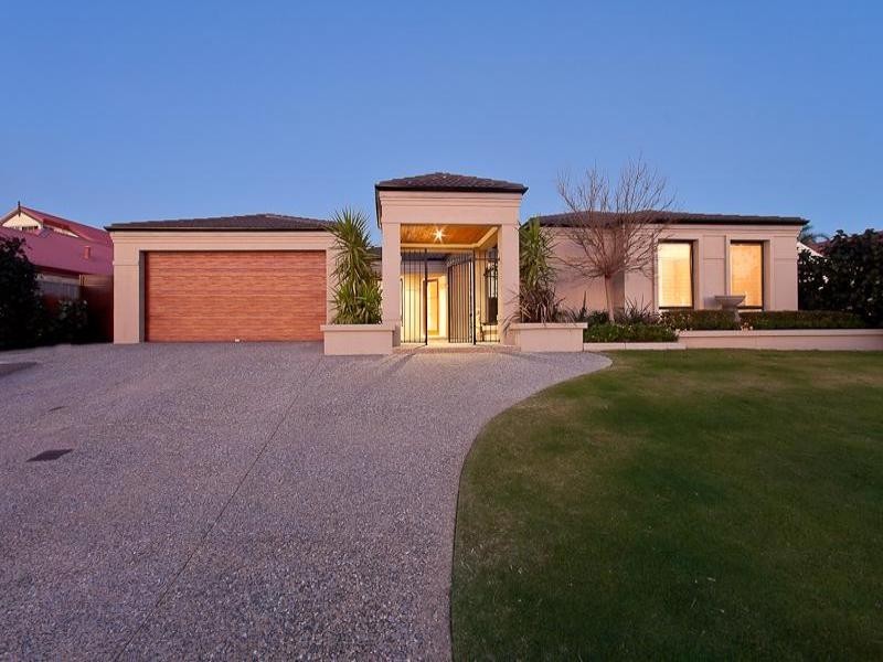 11 Fairmont Place, Currambine WA 6028