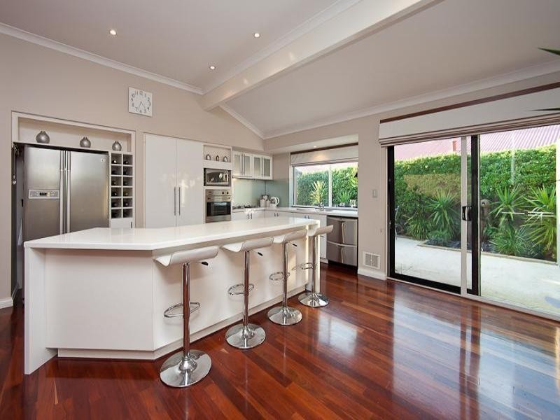 11 Fairmont Place, Currambine WA 6028