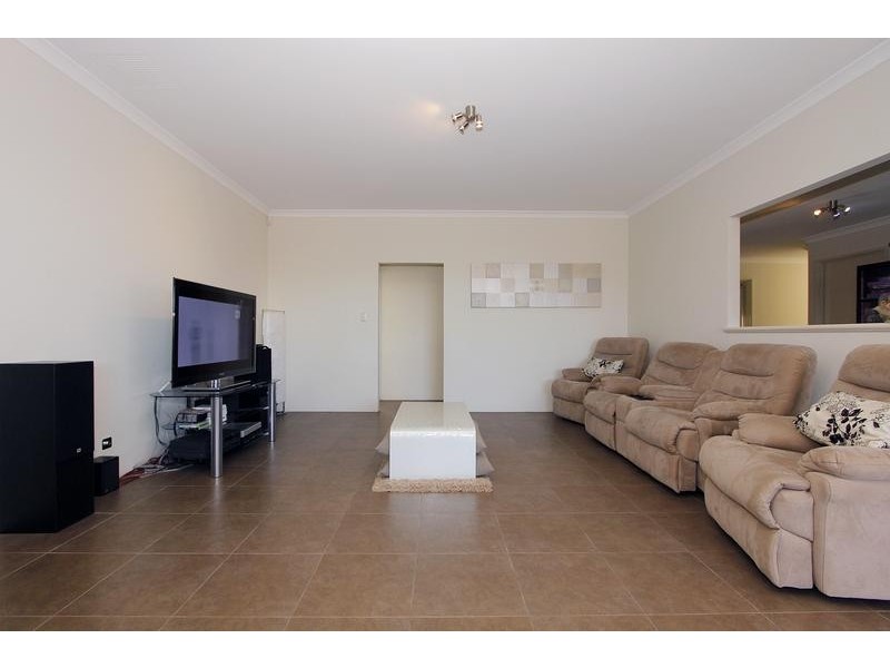 10 Halyard Road, Jindalee WA 6036