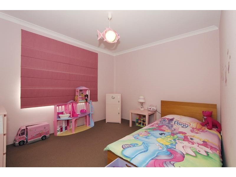 10 Halyard Road, Jindalee WA 6036