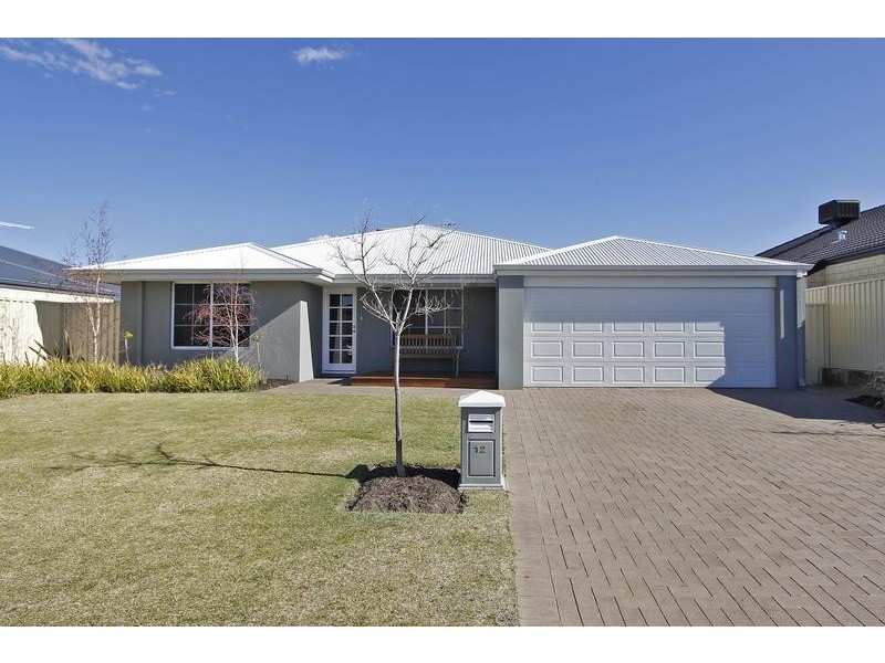12 Bingarra Crescent, Tapping WA 6065