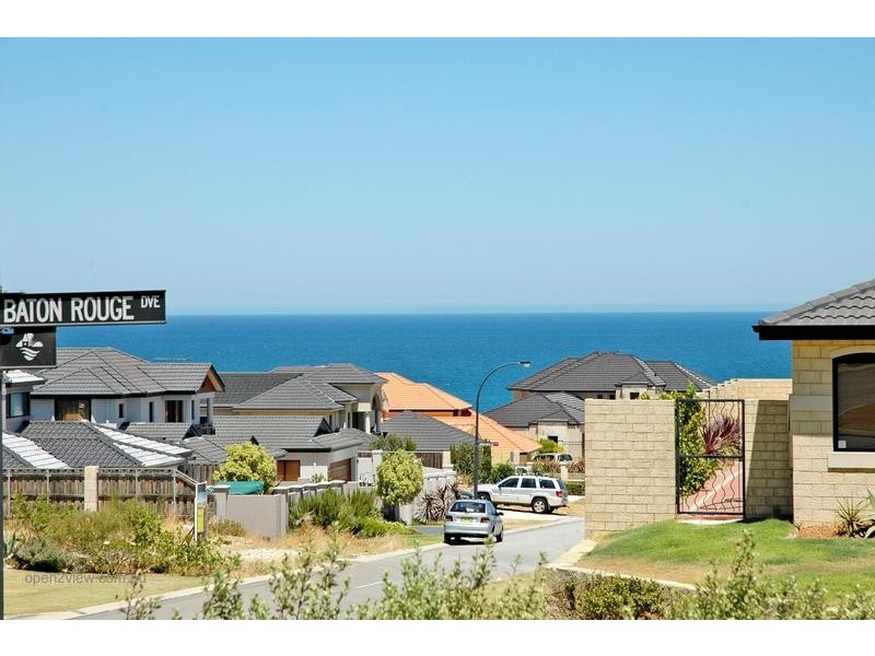 10 Baton Rouge Drive, Mindarie WA 6030