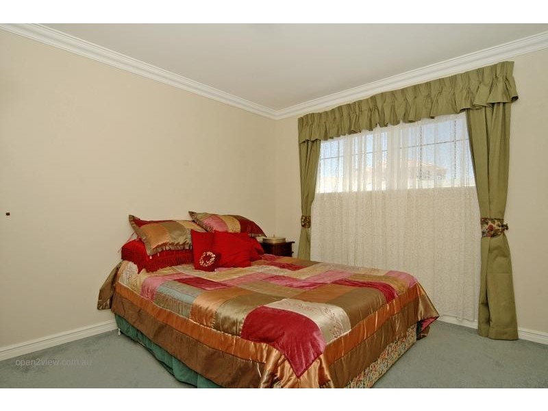 10 Baton Rouge Drive, Mindarie WA 6030