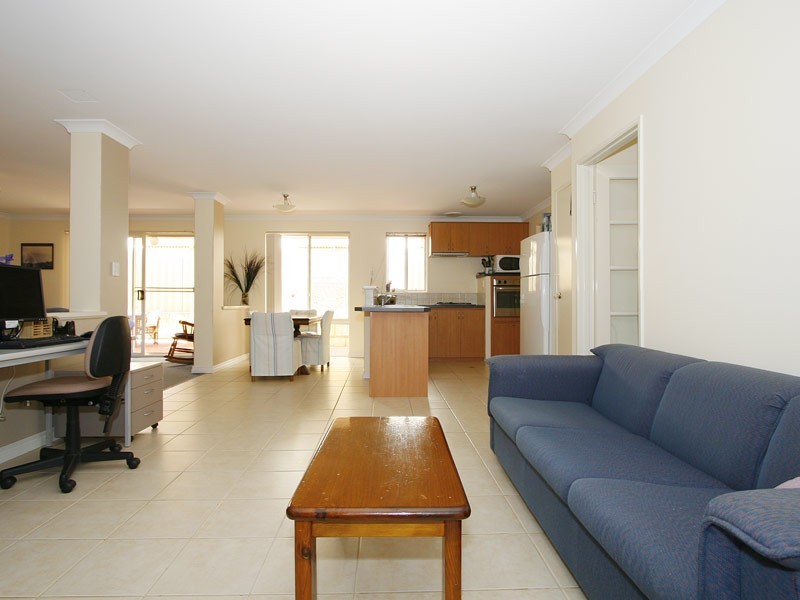 26 Covington, Butler WA 6036