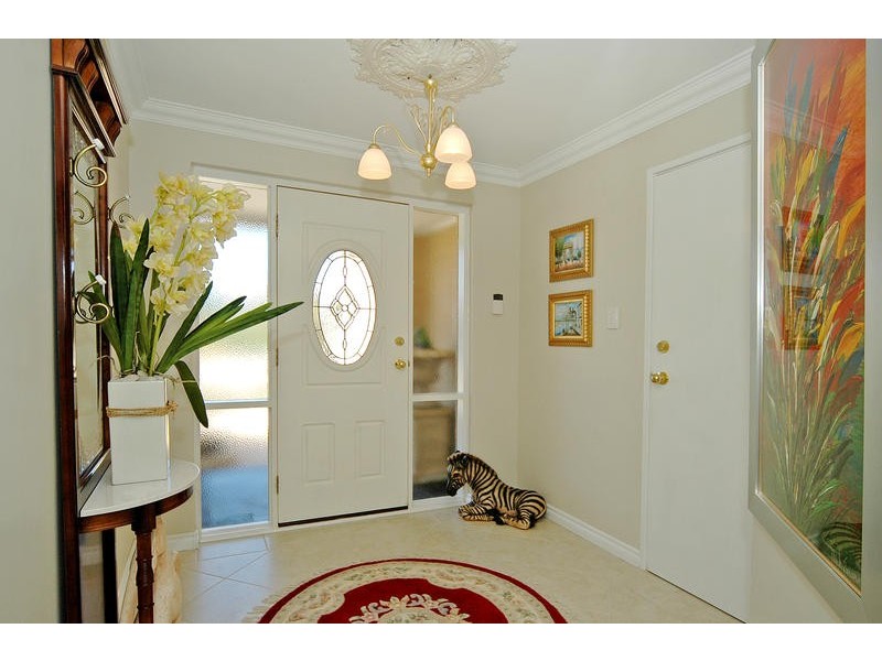 8 Bayfield Crescent, Mindarie WA 6030