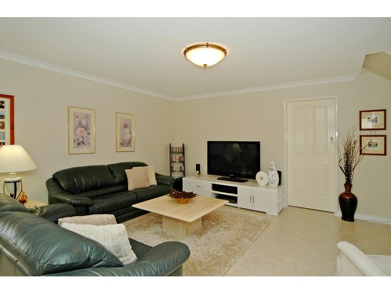 8 Bayfield Crescent, Mindarie WA 6030