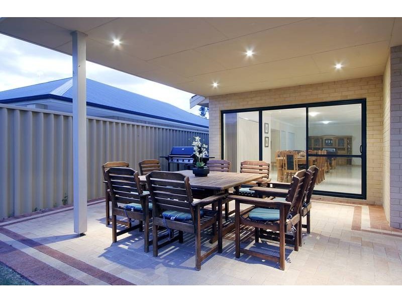 22 Ridgewood Boulevard, Ridgewood WA 6030