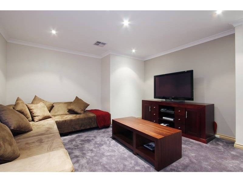 22 Ridgewood Boulevard, Ridgewood WA 6030