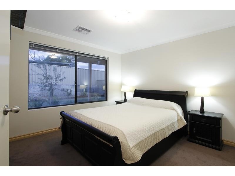 22 Ridgewood Boulevard, Ridgewood WA 6030