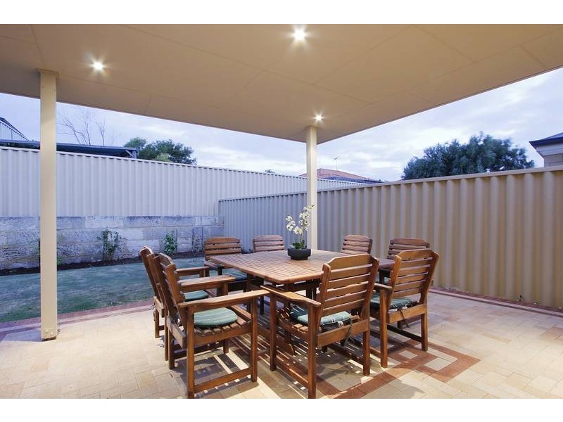 22 Ridgewood Boulevard, Ridgewood WA 6030