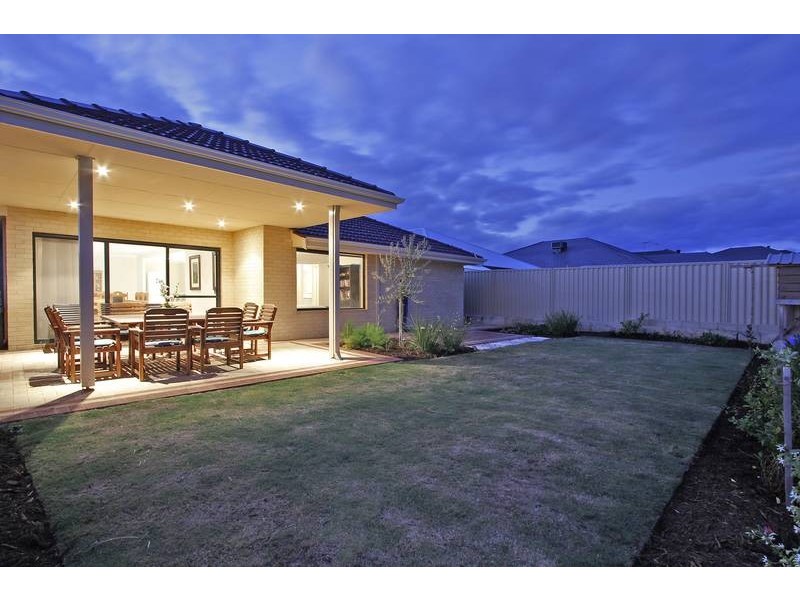 22 Ridgewood Boulevard, Ridgewood WA 6030