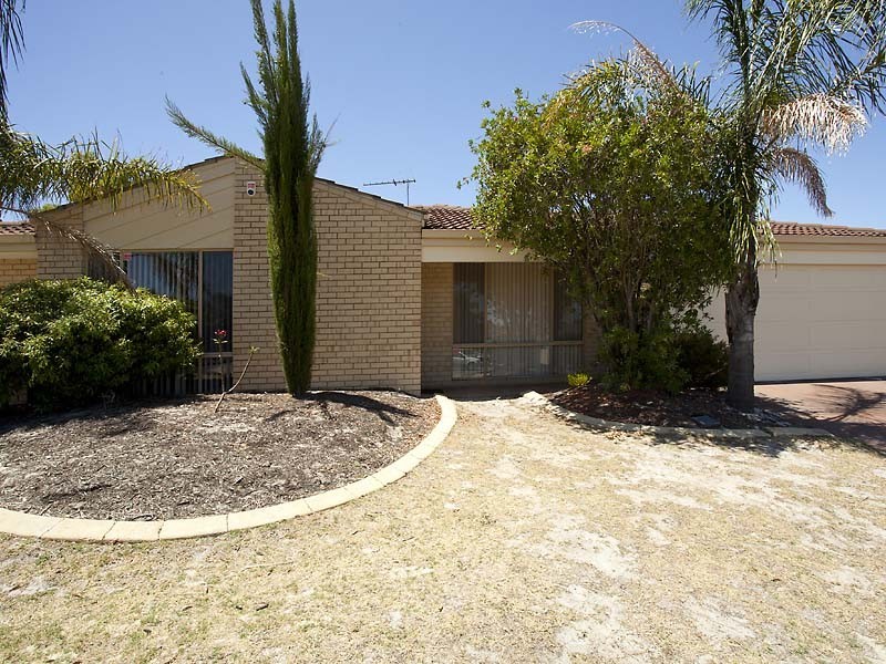 18 Explorer Drive, Thornlie WA 6108