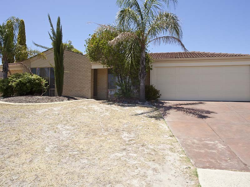 18 Explorer Drive, Thornlie WA 6108