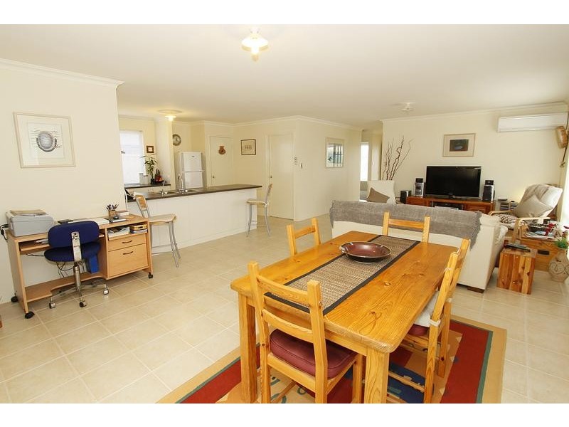 22 Knighton Way, Butler WA 6036