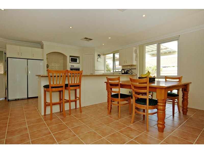 9 Picton Court, Mindarie WA 6030