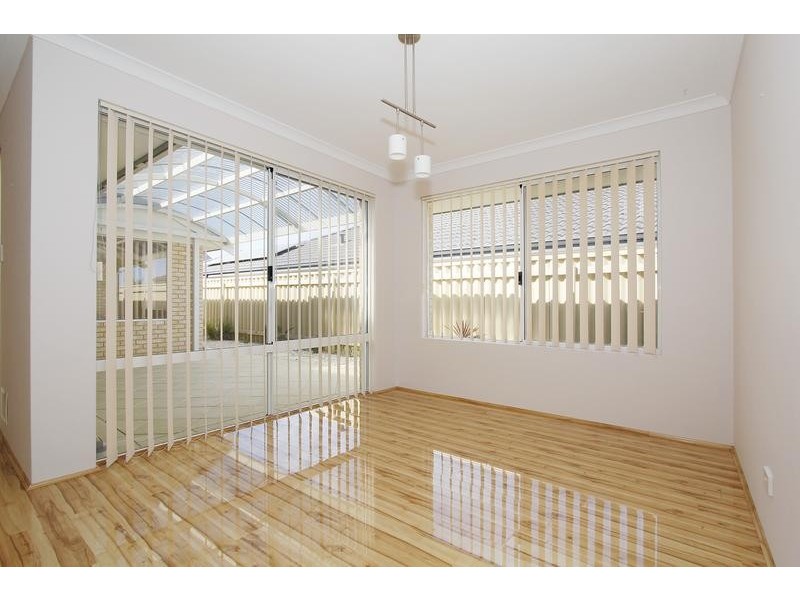 31 Tollesbury Avenue, Butler WA 6036