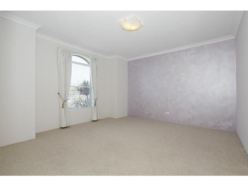 31 Tollesbury Avenue, Butler WA 6036