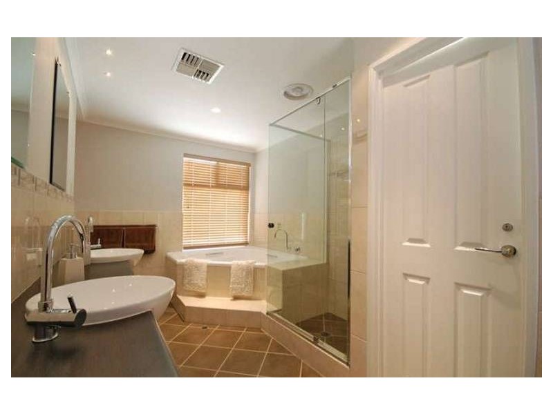 17 Tetbury Road, Butler WA 6036