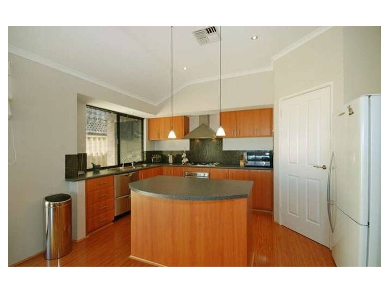 17 Tetbury Road, Butler WA 6036