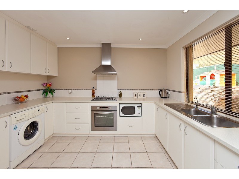 76 Fairway Circle, Connolly WA 6027