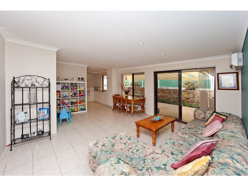 76 Fairway Circle, Connolly WA 6027